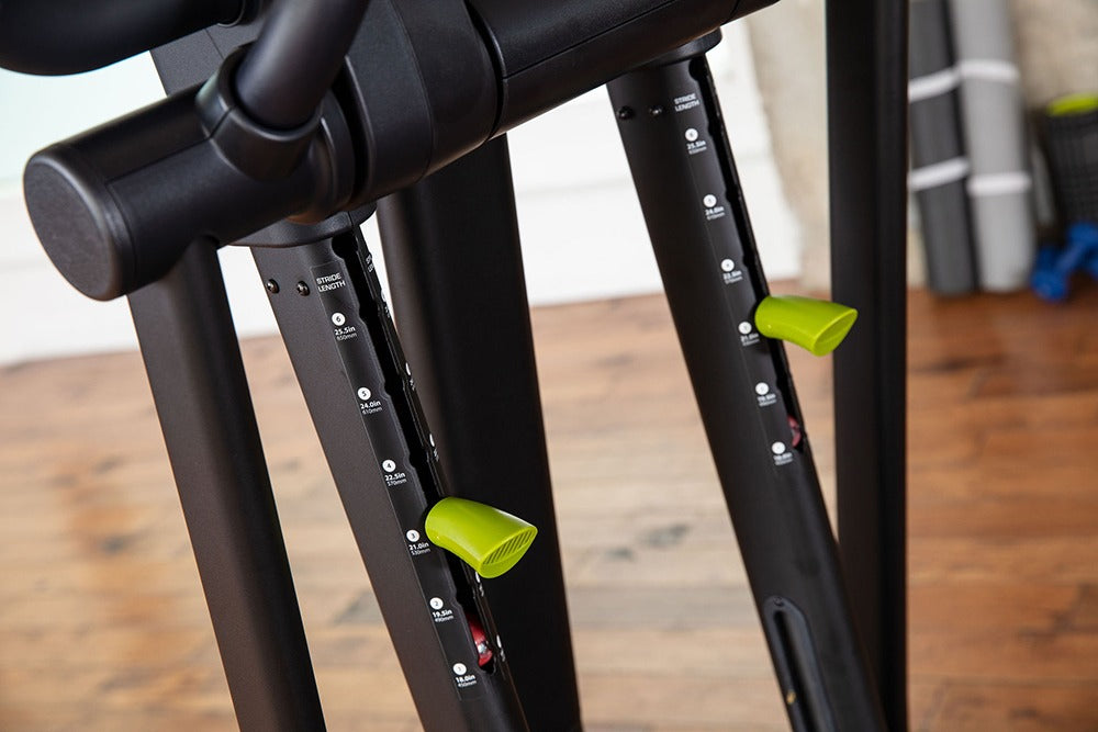 Орбітрек SportsArt E873